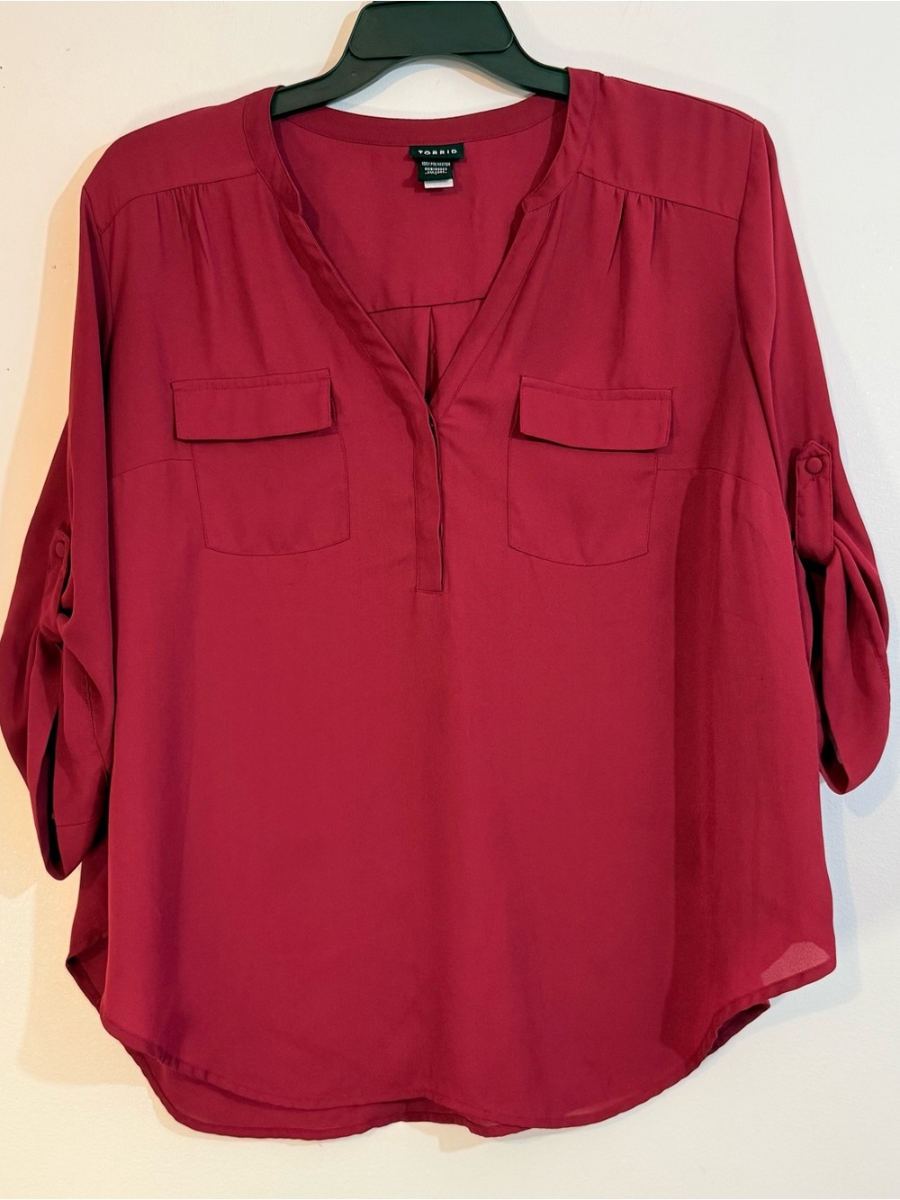 Torrid Size 1 (1X) Burgundy Harper Pullover Blouse Roll Tab Sleeve
